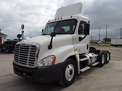 Used 2014 Freightliner Cascadia 6x4, Semi Truck for sale #547330 - photo 1