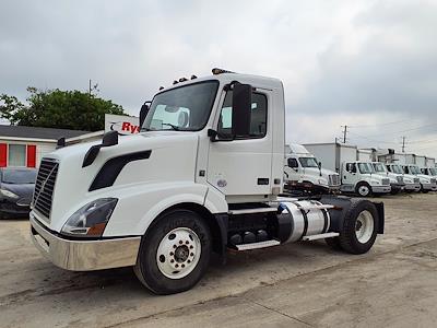 Used 2016 Volvo VNL 4x2, Semi Truck for sale #644025 - photo 1