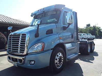 Used 2016 Freightliner Cascadia 6x4, Semi Truck for sale #658519 - photo 1