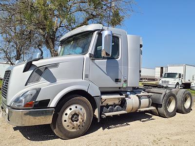 Used 2018 Volvo VNL 6x4, Semi Truck for sale #751197 - photo 1