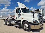 Used 2019 Freightliner Cascadia Day Cab 6x4, Semi Truck for sale #790712 - photo 4