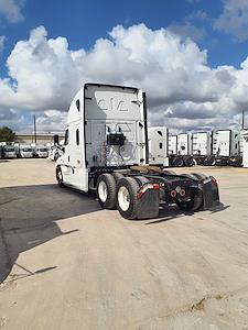 Used 2019 Freightliner Cascadia Sleeper Cab 6x4, Semi Truck for sale #865229 - photo 2