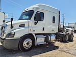 Used 2019 Freightliner Cascadia Sleeper Cab 6x4, Semi Truck for sale #866527 - photo 1