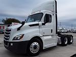 Used 2019 Freightliner Cascadia Day Cab 6x4, Semi Truck for sale #870518 - photo 1