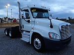 Used 2020 Freightliner Cascadia Day Cab 6x4, Semi Truck for sale #264748 - photo 4