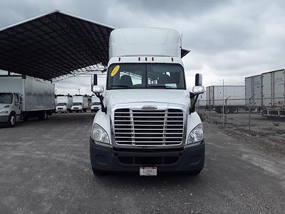 Used 2015 Freightliner Cascadia Day Cab 6x4, Semi Truck for sale #326244 - photo 2