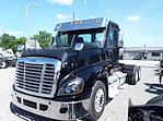 Used 2016 Freightliner Cascadia 6x4, Semi Truck for sale #366311 - photo 2