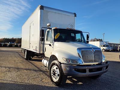 Used 2018 International DuraStar 4300 SBA 4x2, Box Truck for sale #684423 - photo 1