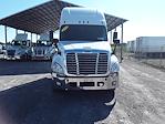 Used 2018 Freightliner Cascadia Sleeper Cab 6x4, Semi Truck for sale #750021 - photo 3