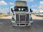 Used 2018 Freightliner Cascadia Day Cab 4x2, Semi Truck for sale #761841 - photo 5