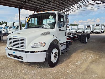 Used 2018 Freightliner M2 106 Conventional Cab 4x2, Cab Chassis for sale #778638 - photo 1