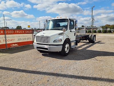 Used 2019 Freightliner M2 106 Conventional Cab 4x2, Cab Chassis for sale #782847 - photo 1