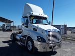 Used 2018 Freightliner Cascadia Day Cab 4x2, Semi Truck for sale #788725 - photo 1