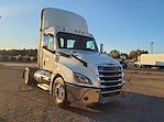 Used 2019 Freightliner Cascadia Day Cab 4x2, Semi Truck for sale #803299 - photo 4