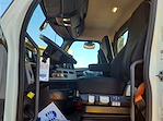 Used 2019 Freightliner Cascadia Day Cab 4x2, Semi Truck for sale #803299 - photo 7