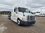 Used 2019 Freightliner Cascadia Sleeper Cab 6x4, Semi Truck for sale #809356 - photo 3