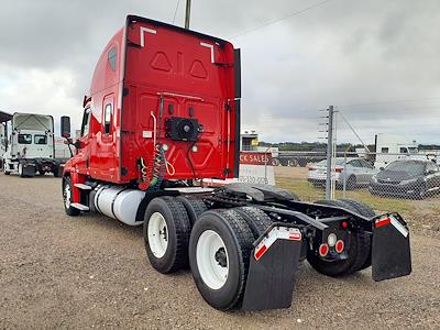 Used 2019 Freightliner Cascadia Sleeper Cab 6x4, Semi Truck for sale #827604 - photo 2