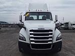 Used 2019 Freightliner Cascadia Day Cab 4x2, Semi Truck for sale #873504 - photo 4