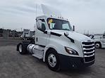 Used 2019 Freightliner Cascadia Day Cab 4x2, Semi Truck for sale #873504 - photo 1