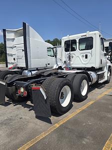 Used 2016 Freightliner Cascadia Day Cab 6x4, Semi Truck for sale #654959 - photo 2