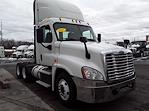 Used 2017 Freightliner Cascadia Day Cab 6x4, Semi Truck for sale #673117 - photo 4