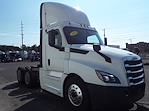Used 2018 Freightliner Cascadia Day Cab 6x4, Semi Truck for sale #750186 - photo 3