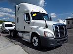 Used 2019 Freightliner Cascadia Sleeper Cab 6x4, Semi Truck for sale #861392 - photo 4
