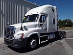 Used 2019 Freightliner Cascadia Sleeper Cab 6x4, Semi Truck for sale #861396 - photo 3