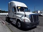 Used 2019 Freightliner Cascadia Sleeper Cab 6x4, Semi Truck for sale #861396 - photo 5