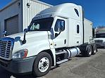 Used 2019 Freightliner Cascadia Sleeper Cab 6x4, Semi Truck for sale #861428 - photo 3