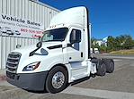 Used 2019 Freightliner Cascadia Day Cab 6x4, Semi Truck for sale #870172 - photo 1