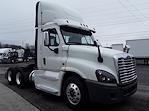 Used 2020 Freightliner Cascadia Day Cab 6x4, Semi Truck for sale #899536 - photo 13