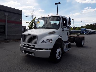 Used 2015 Freightliner M2 106 4x2, Cab Chassis for sale #318951 - photo 1