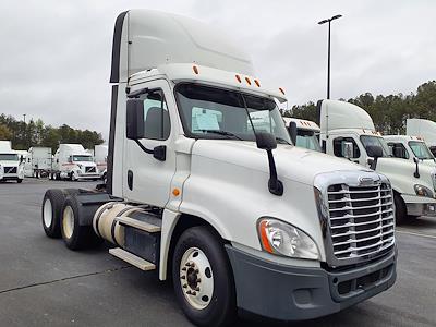 Used 2016 Freightliner Cascadia Day Cab 6x4, Semi Truck for sale #372108 - photo 1