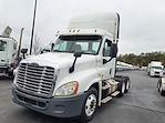 Used 2016 Freightliner Cascadia Day Cab 6x4, Semi Truck for sale #372108 - photo 1