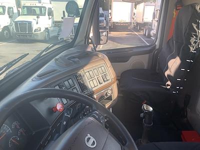 Used 2015 Volvo VNL 6x4, Semi Truck for sale #379145 - photo 1