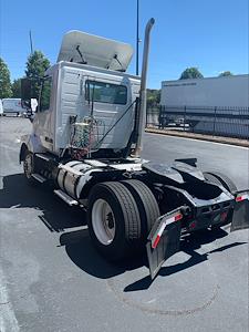 Used 2016 Volvo VNL 4x2, Semi Truck for sale #383899 - photo 2