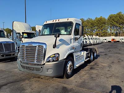 Used 2016 Freightliner Cascadia Day Cab 6x4, Semi Truck for sale #651438 - photo 1