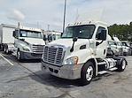 Used 2016 Freightliner Cascadia Day Cab 4x2, Semi Truck for sale #655229 - photo 4