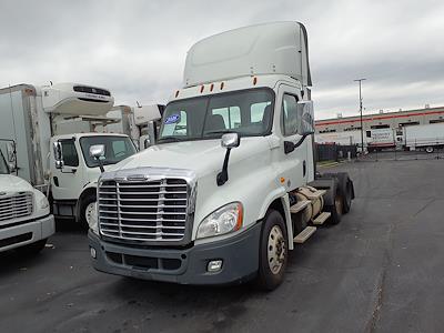 Used 2016 Freightliner Cascadia Day Cab 6x4, Semi Truck for sale #657310 - photo 1