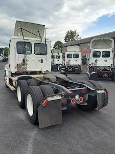 Used 2016 Freightliner Cascadia Day Cab 6x4, Semi Truck for sale #660275 - photo 2