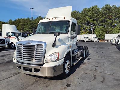 Used 2016 Freightliner Cascadia Day Cab 6x4, Semi Truck for sale #664012 - photo 1