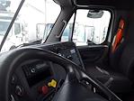 Used 2017 Freightliner Cascadia Day Cab 6x4, Semi Truck for sale #672031 - photo 7