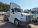 Used 2017 Freightliner Cascadia Day Cab 6x4, Semi Truck for sale #676427 - photo 3