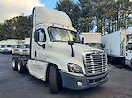 Used 2018 Freightliner Cascadia Day Cab 6x4, Semi Truck for sale #749071 - photo 3