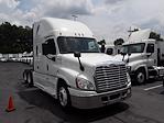 Used 2018 Freightliner Cascadia Sleeper Cab 6x4, Semi Truck for sale #760443 - photo 4
