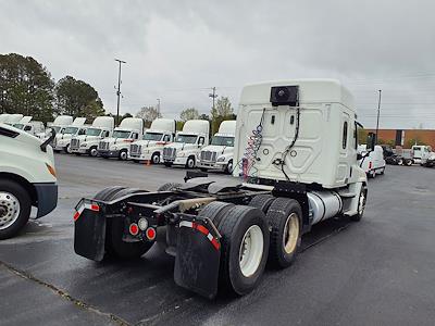 Used 2019 Freightliner Cascadia Sleeper Cab 6x4, Semi Truck for sale #786527 - photo 2