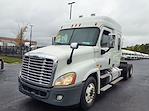 Used 2019 Freightliner Cascadia Sleeper Cab 6x4, Semi Truck for sale #786527 - photo 9