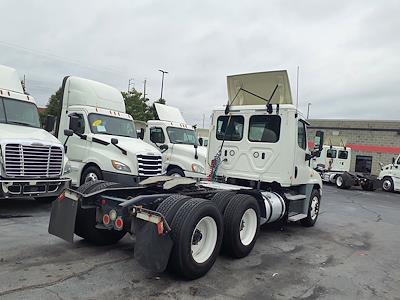 Used 2019 Freightliner Cascadia Day Cab 6x4, Semi Truck for sale #791225 - photo 2