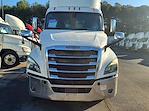 Used 2019 Freightliner Cascadia Day Cab 4x2, Semi Truck for sale #803313 - photo 3